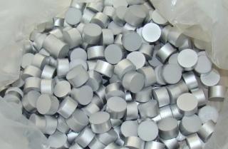 Diamond cutting target equipment