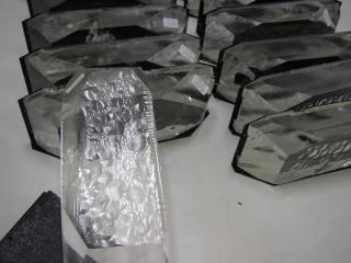 Artificial crystal cutting equipment