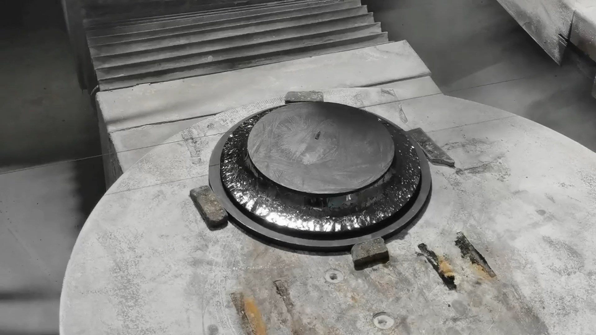Siliziumkarbid-Schneiden 碳化硅.mp4 snapshot 00.08 2023.11.03 16.51.02